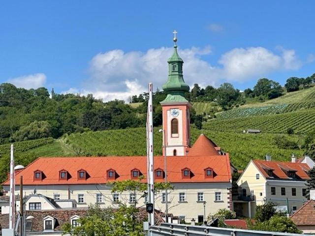 Komfortfertige Wohnungen Freihof Виена Екстериор снимка
